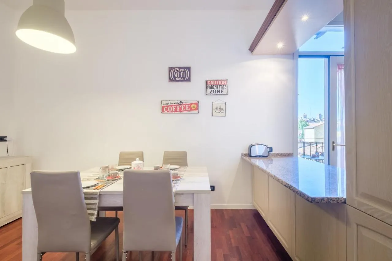 Apartment Irnerio 39 By Studio Vita Bologna Italy